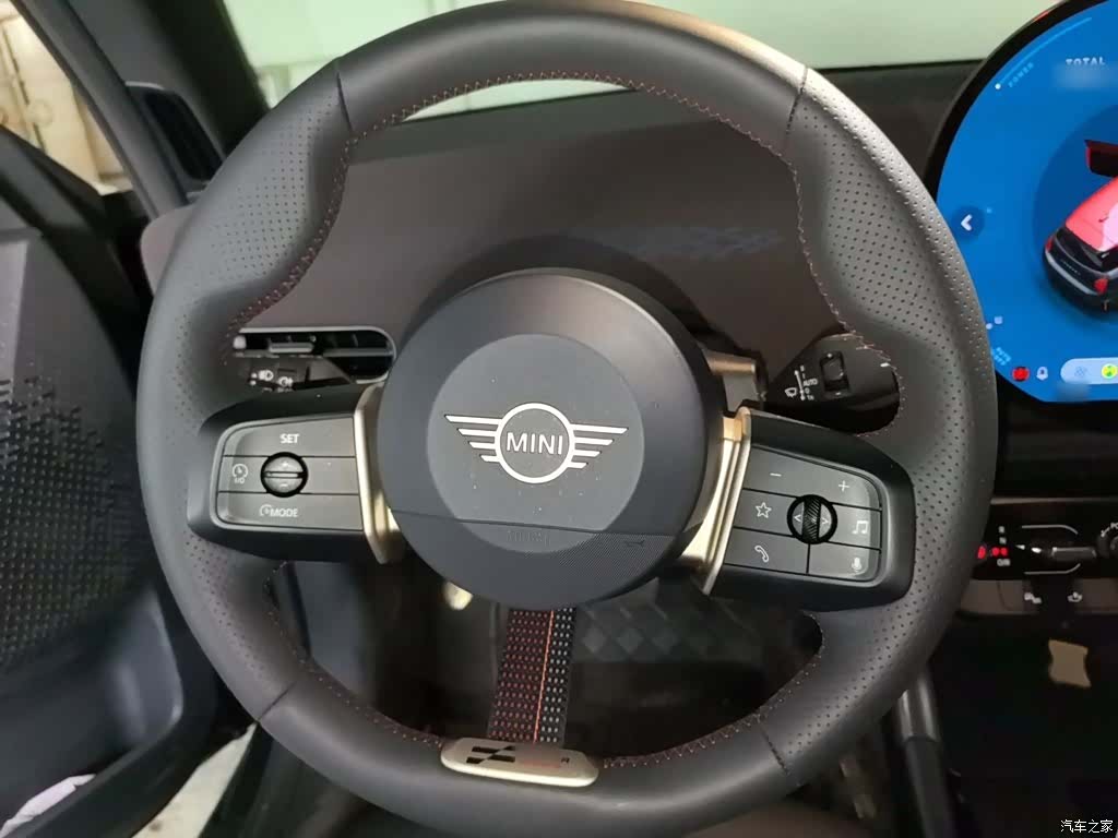 Mini Cooper, 2024 3