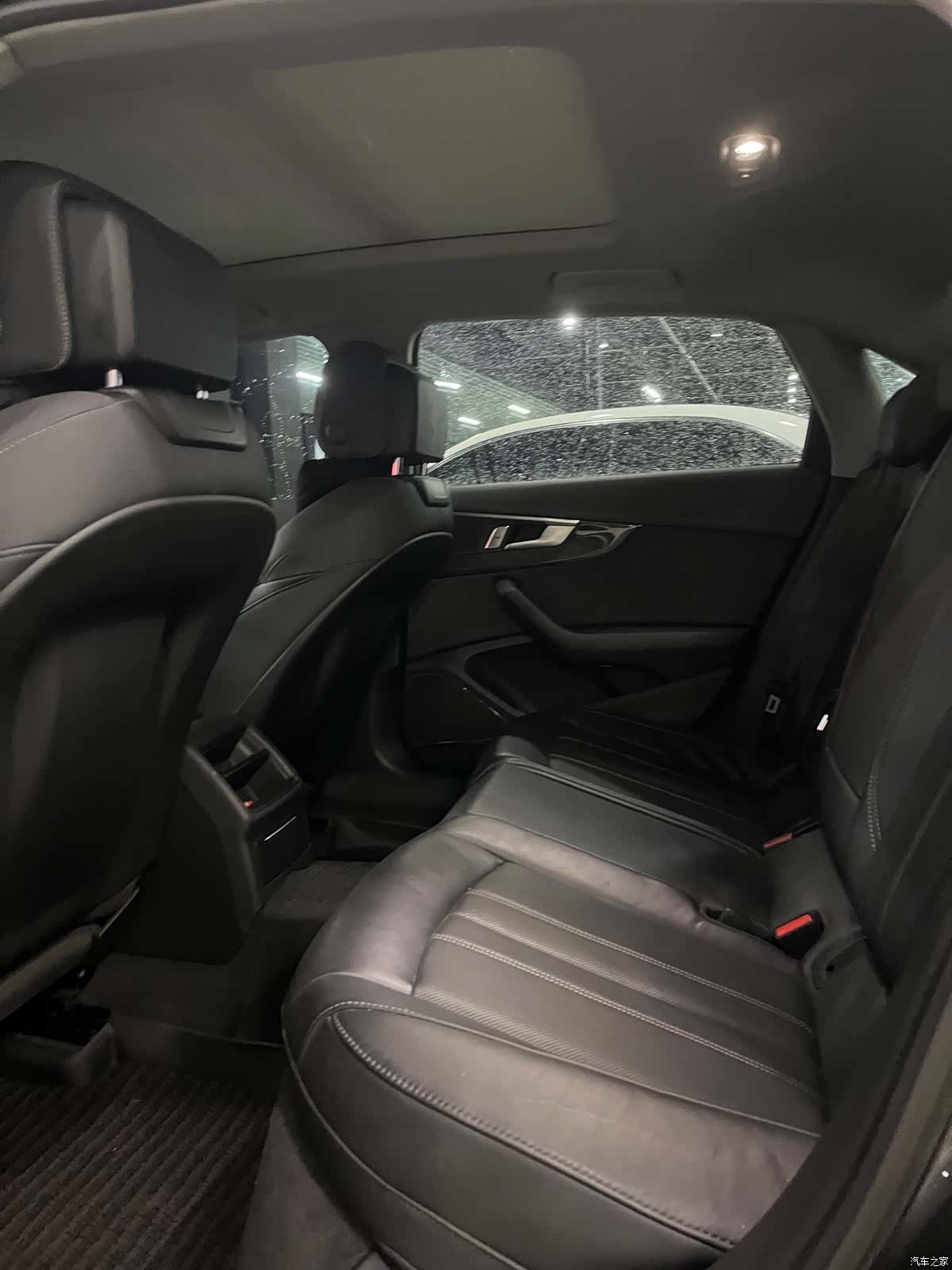 Audi A4L, 2024 все фото
