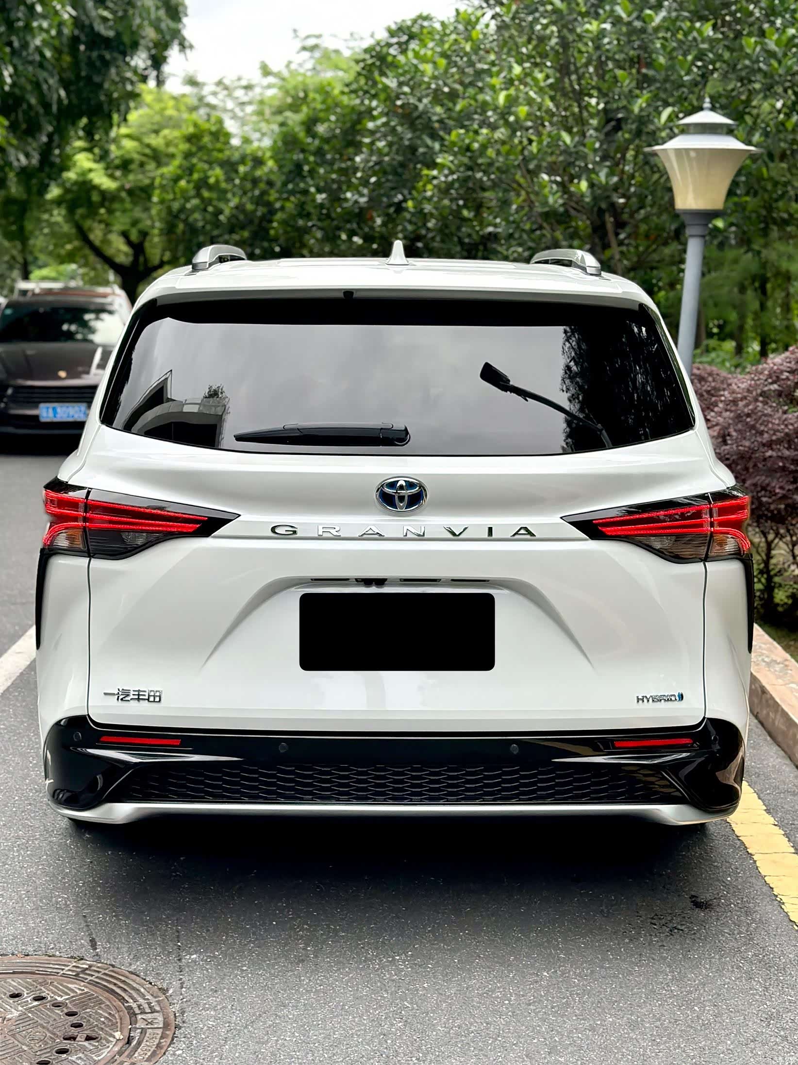 Toyota Granvia, 2023 7