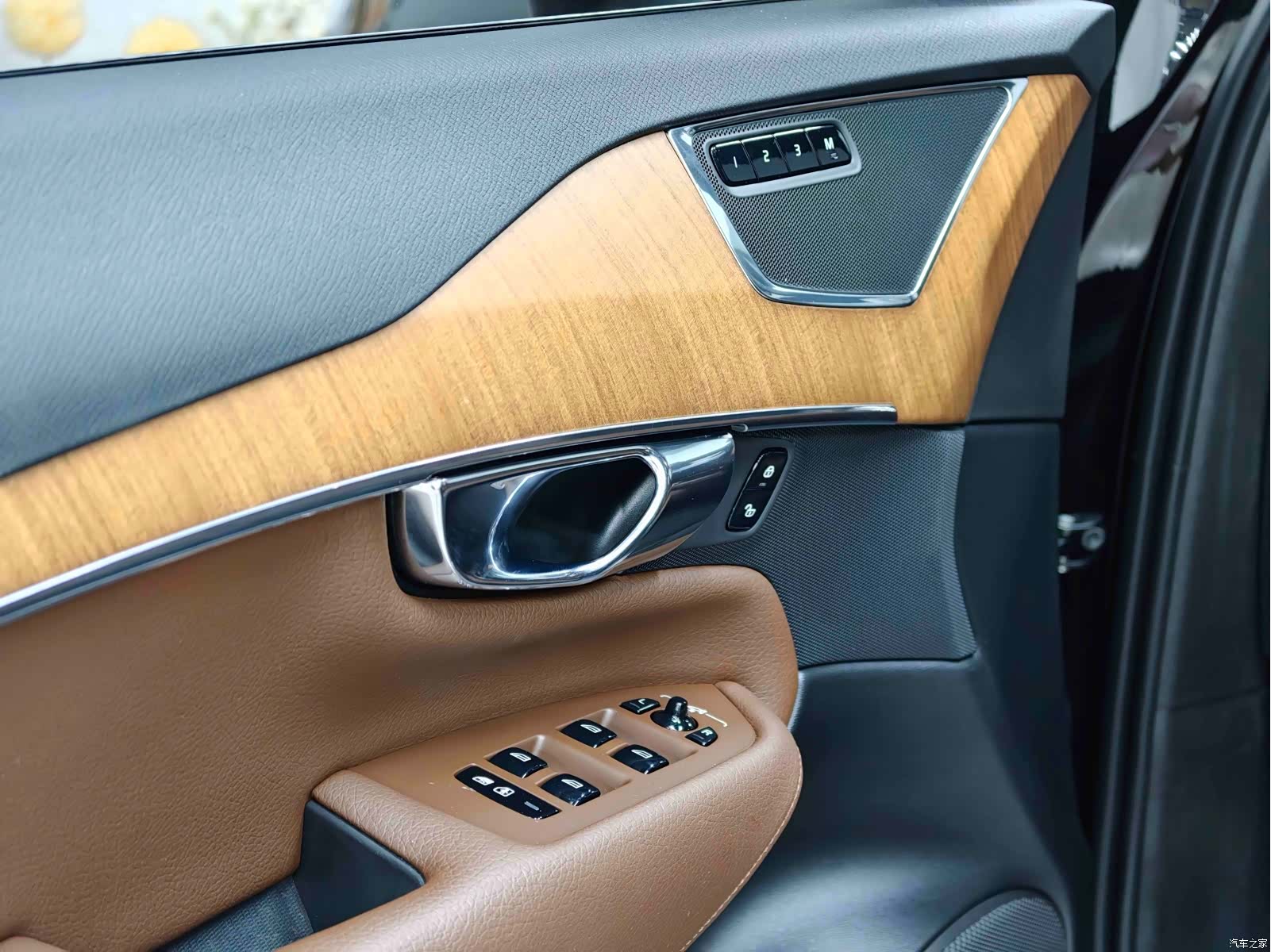 Volvo XC90, 2020 12