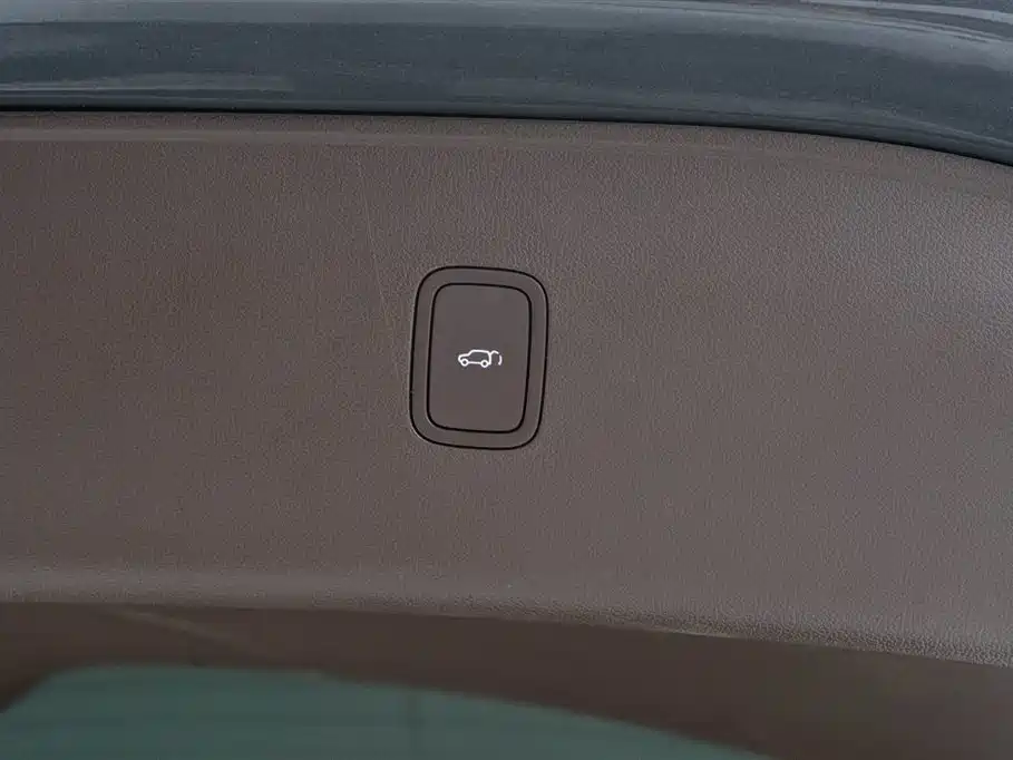 AITO Ask the world M7