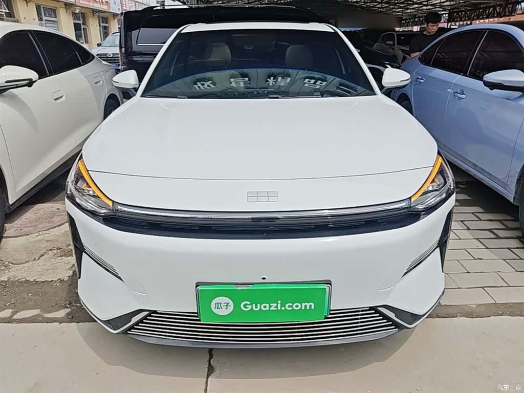 Geely Galaxy L6, 2024 3