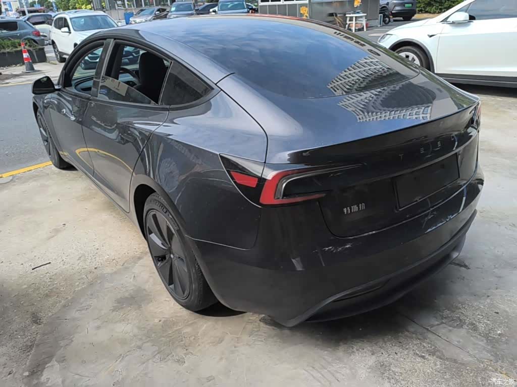 Tesla Model 3, 2024 все фото