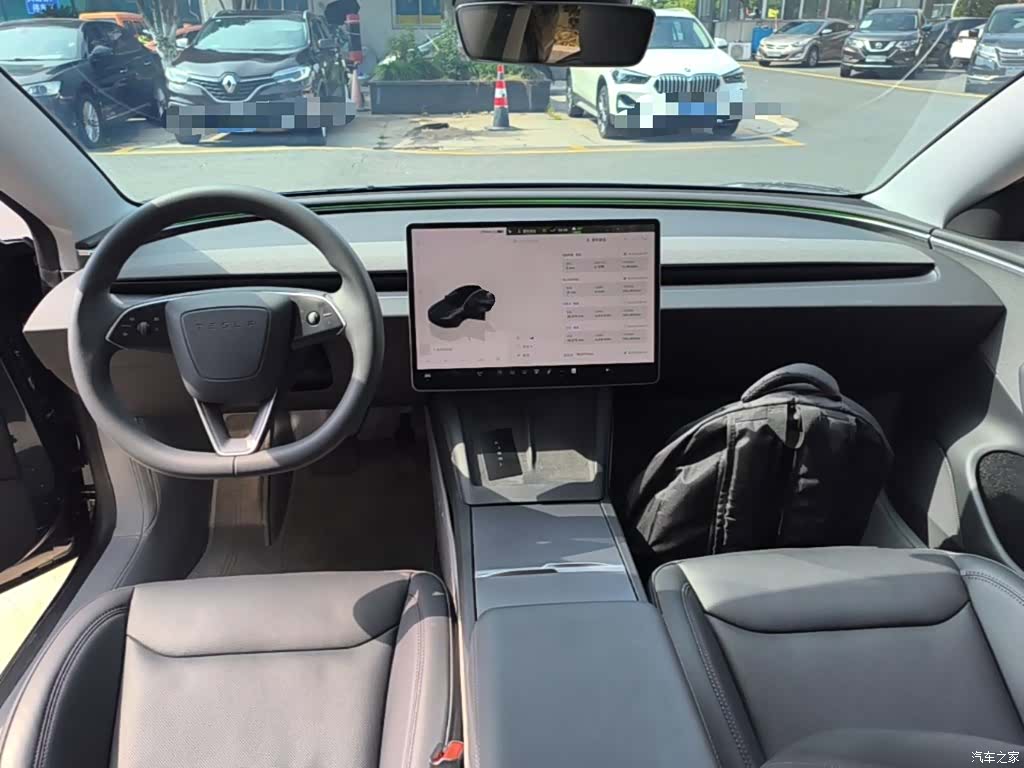 Tesla Model 3, 2024 10