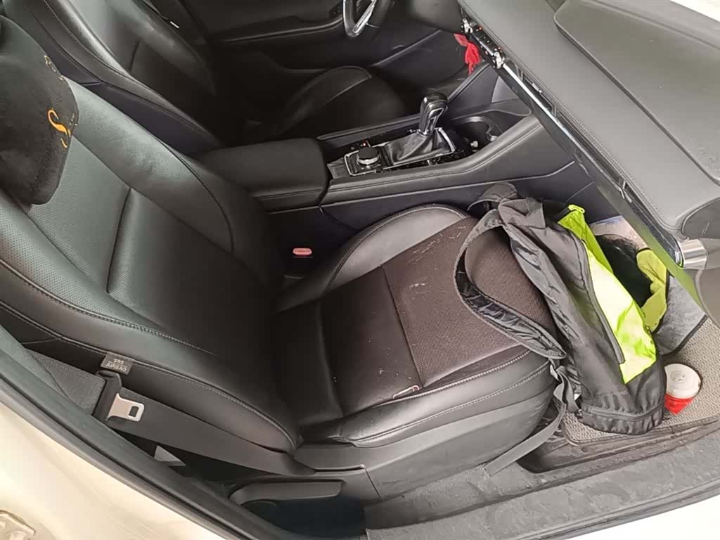 Mazda Mazda3, 2022 25