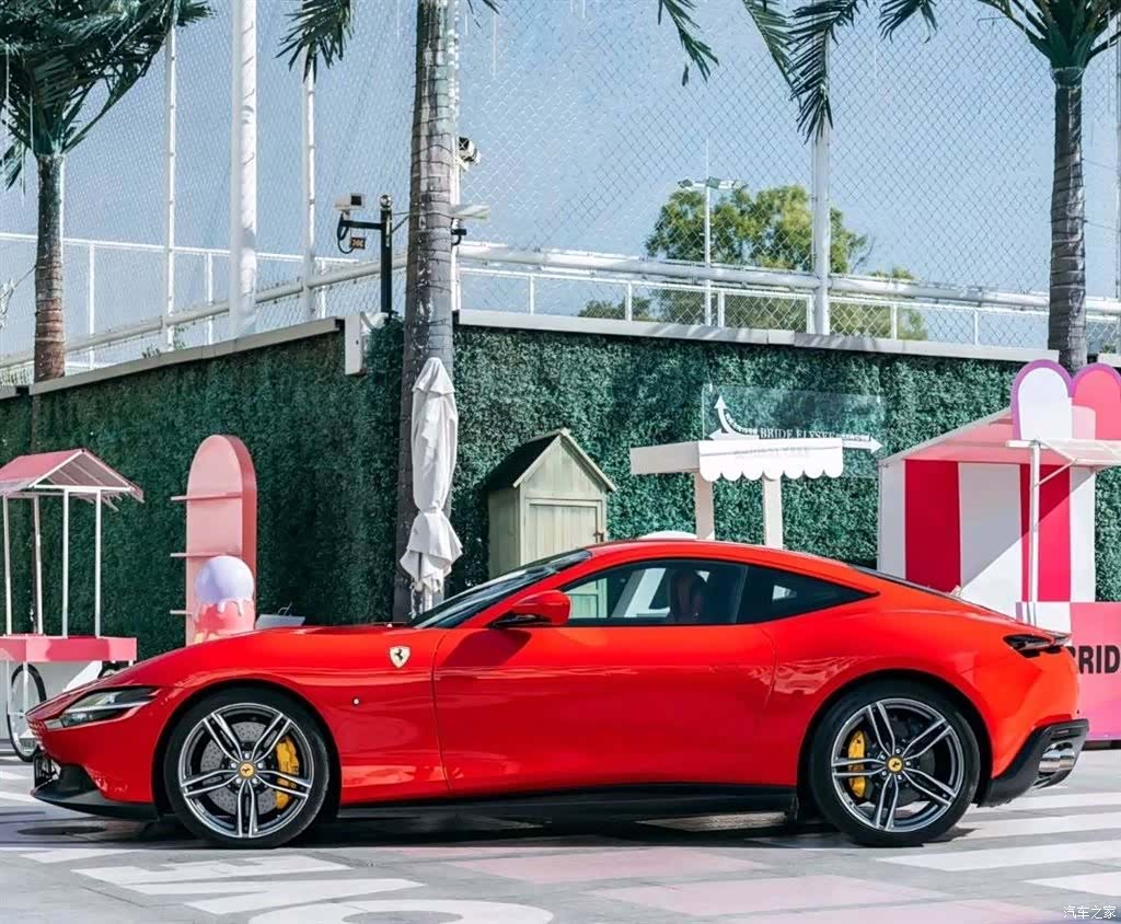 Ferrari Roma, 2023 3