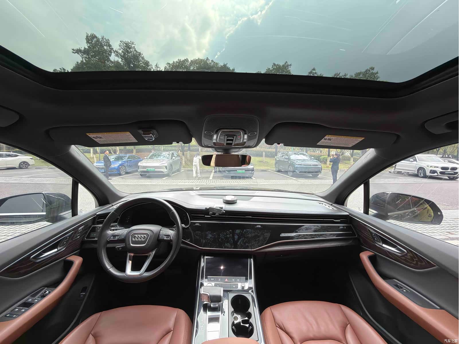 Audi Q7, 2021 все фото