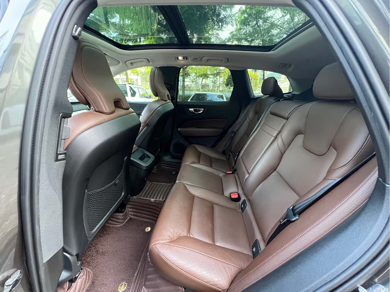 Volvo XC60, 2019 16
