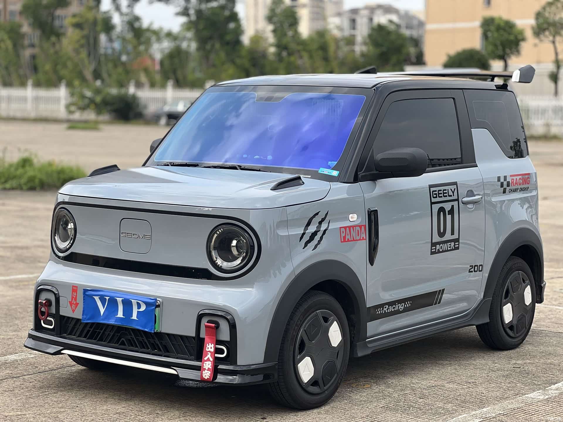 Geely Panda, 2025 1