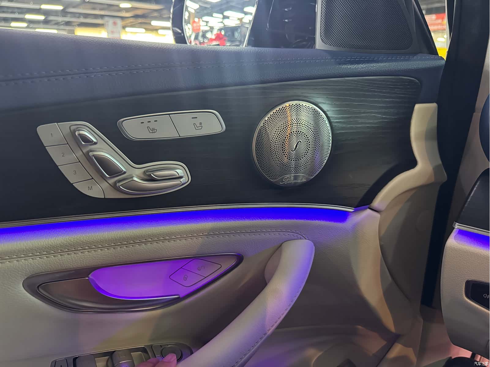 Mercedes-Benz E-Class, 2022 16
