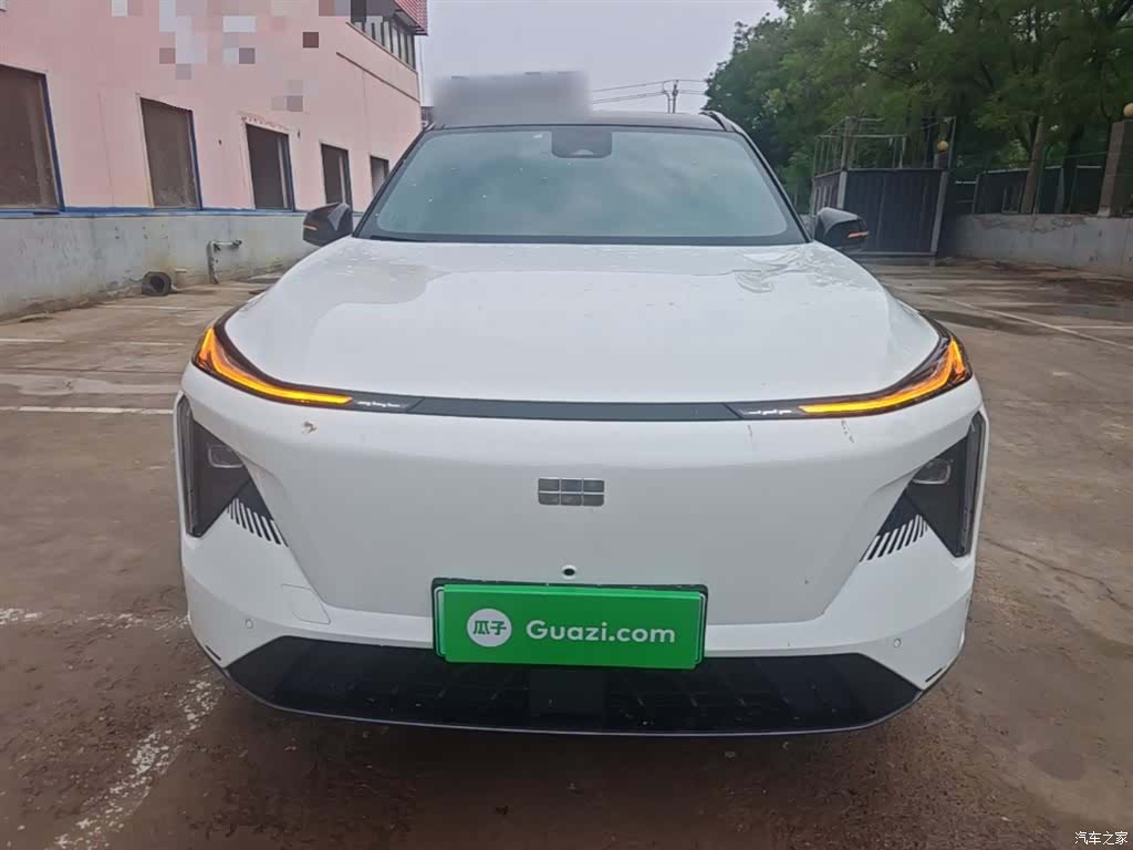 Geely Galaxy L7, 2023 3