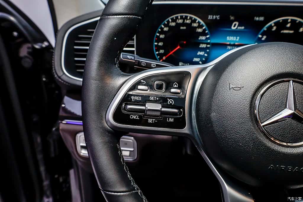 Mercedes-Benz GLE, 2022 15