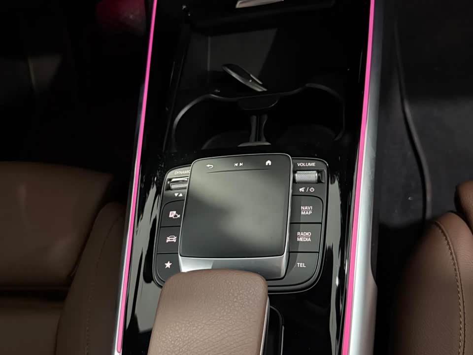 Mercedes-Benz GLB Mercedes-Benz GLB
