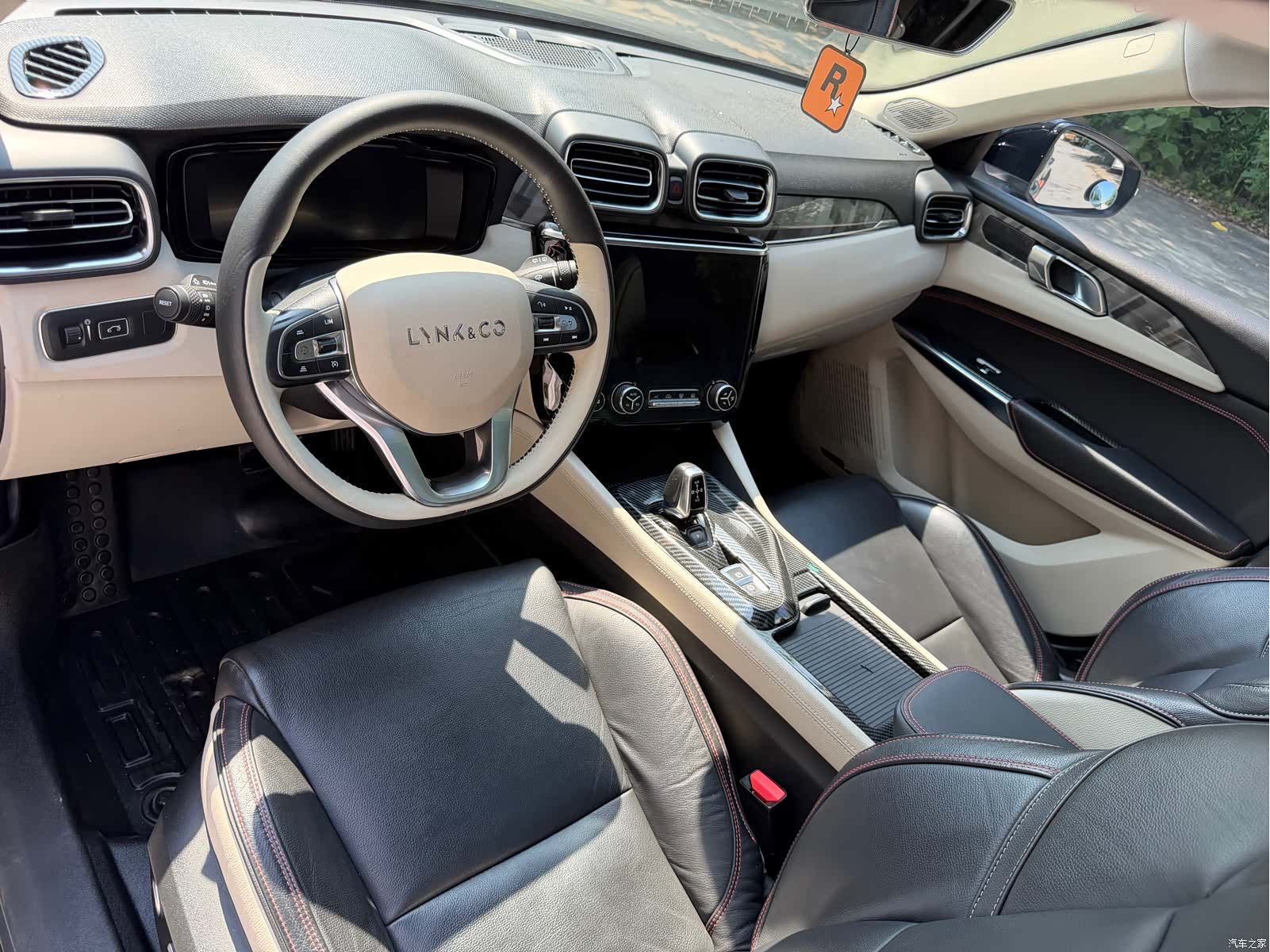 Lynk & Co 01, 2018 8