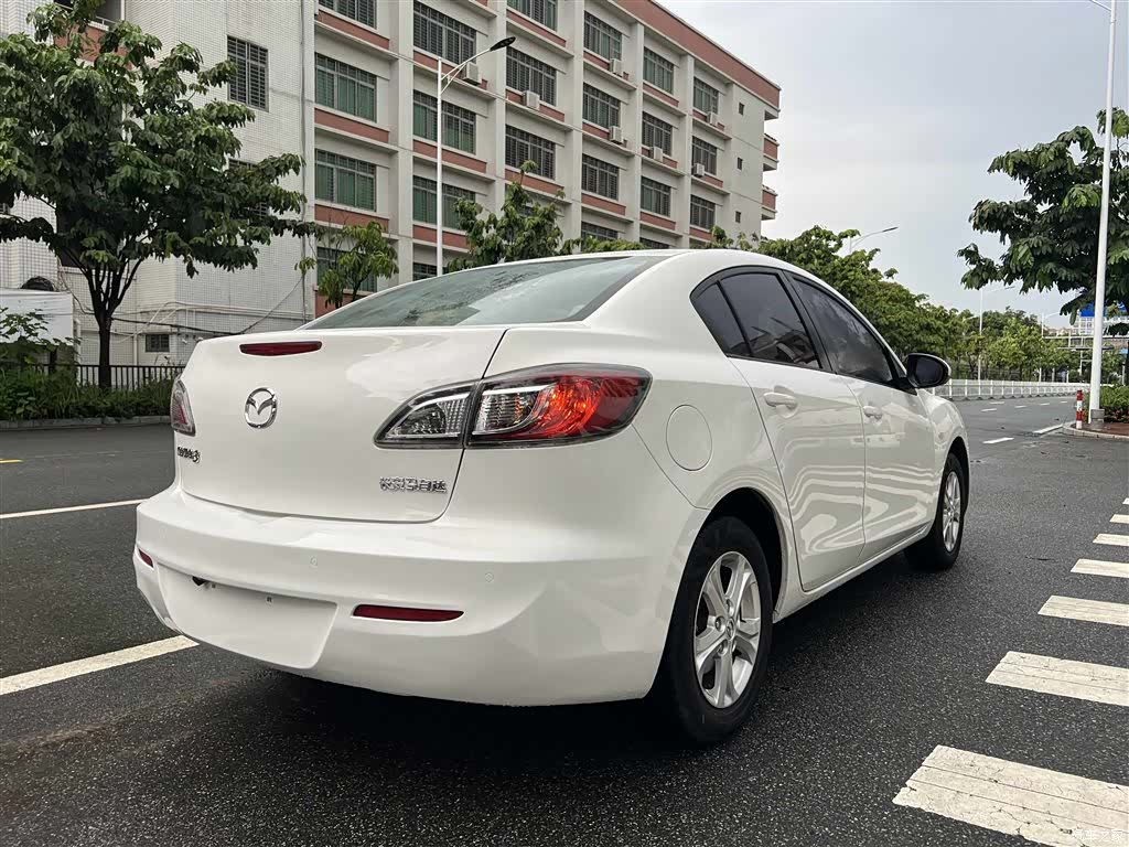 Mazda 3, 2015 7