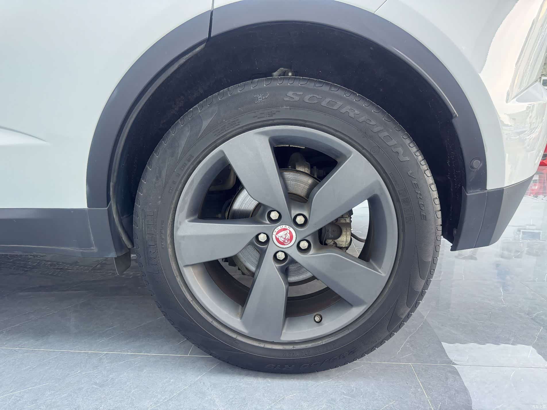 Land Rover P200, 2018 15