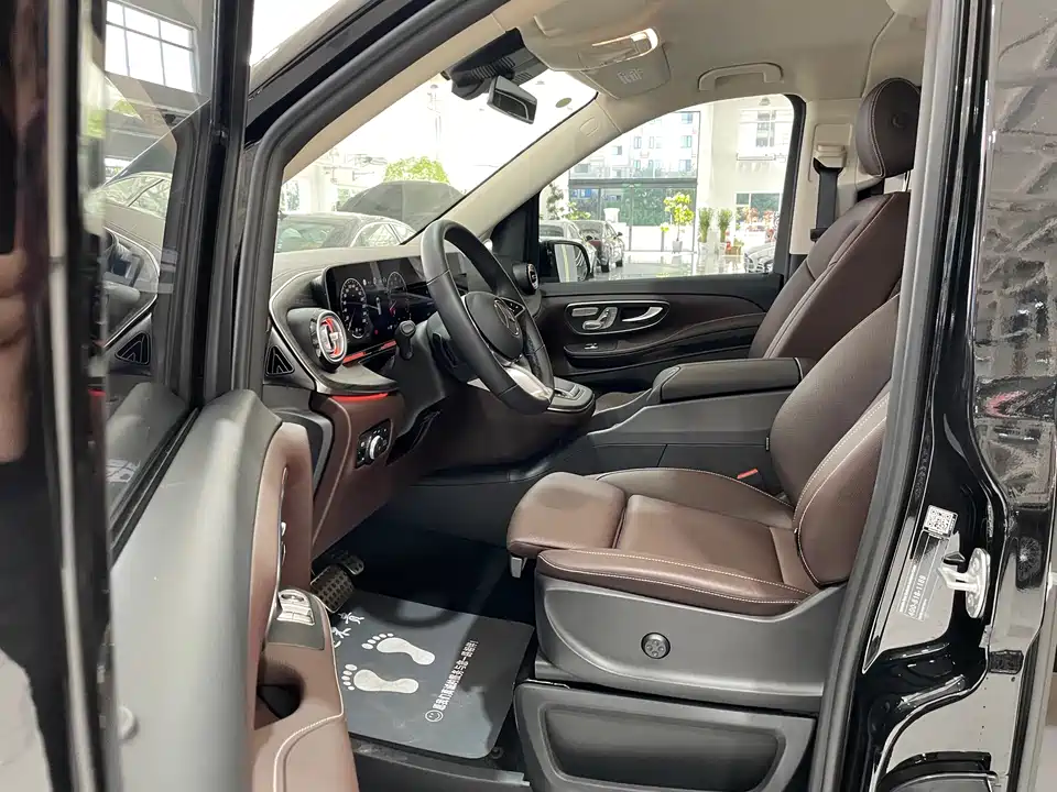 Mercedes-Benz V-class