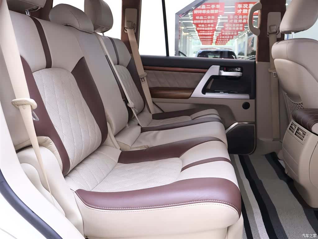 Toyota Land Cruiser, 2019 21