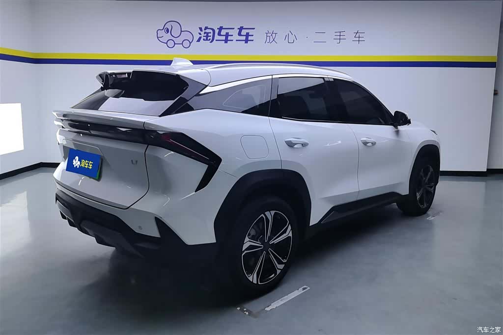Geely Galaxy L7, 2024 3