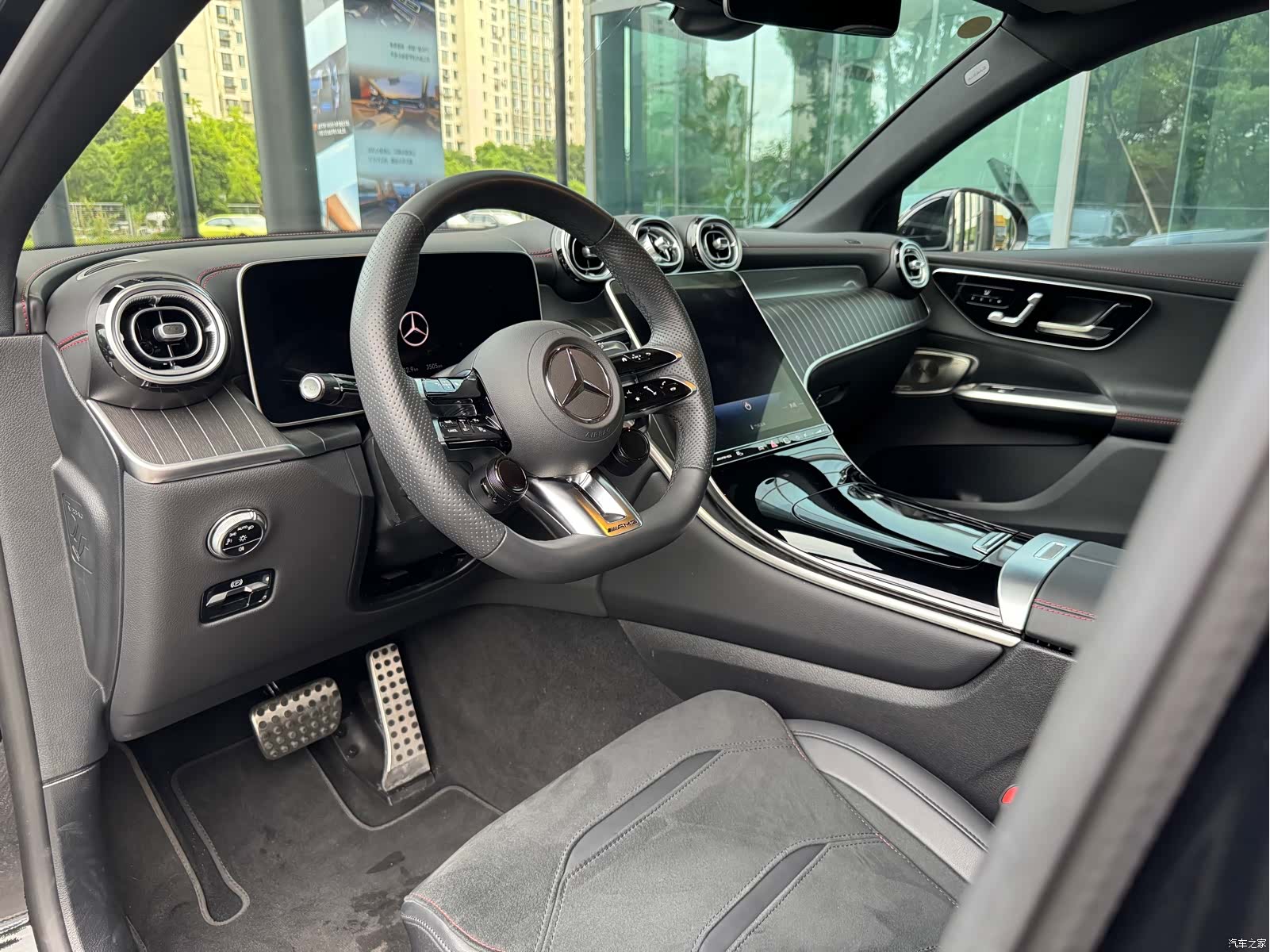 Mercedes-Benz GLC, 2025 11