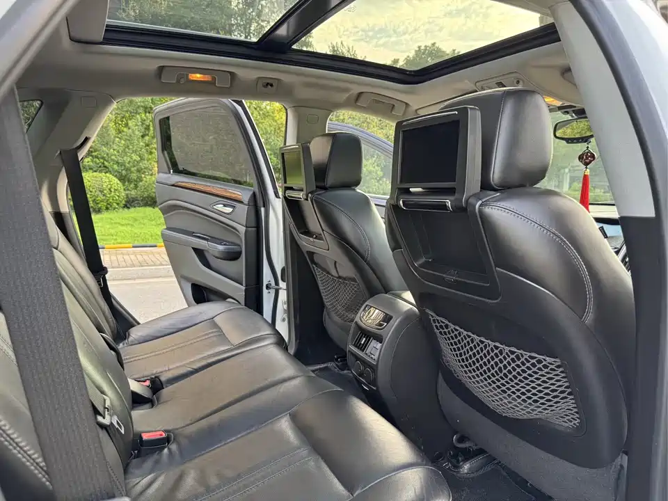 Cadillac SRX