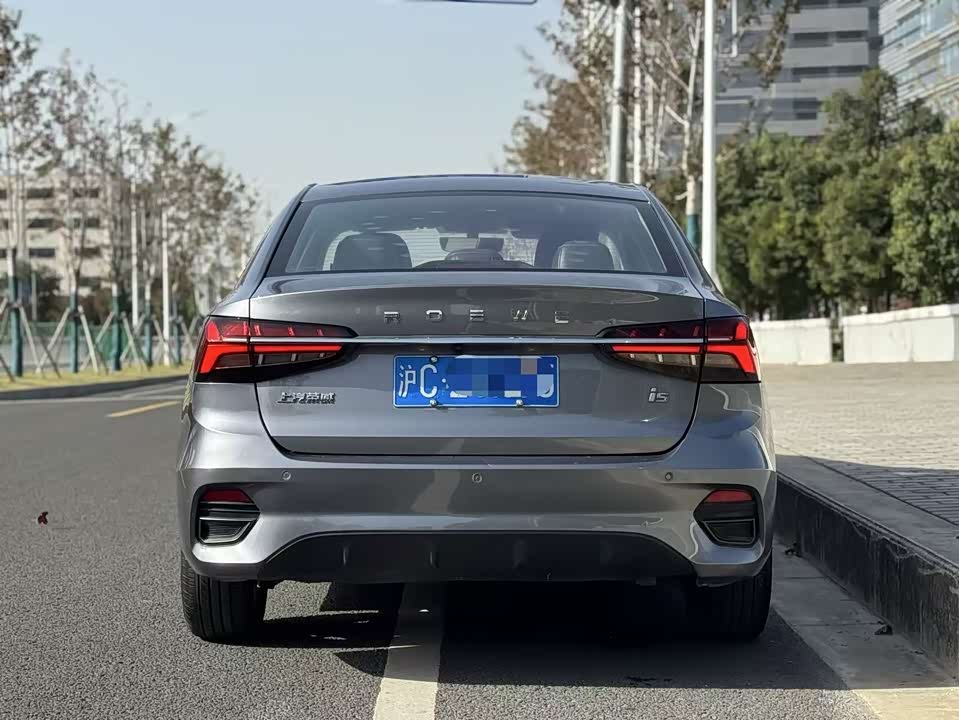 Roewe i5
