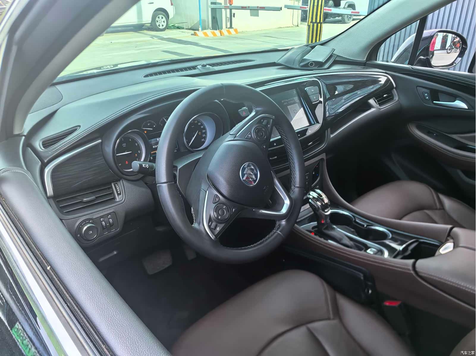 Buick Envision Plus, 2021 все фото