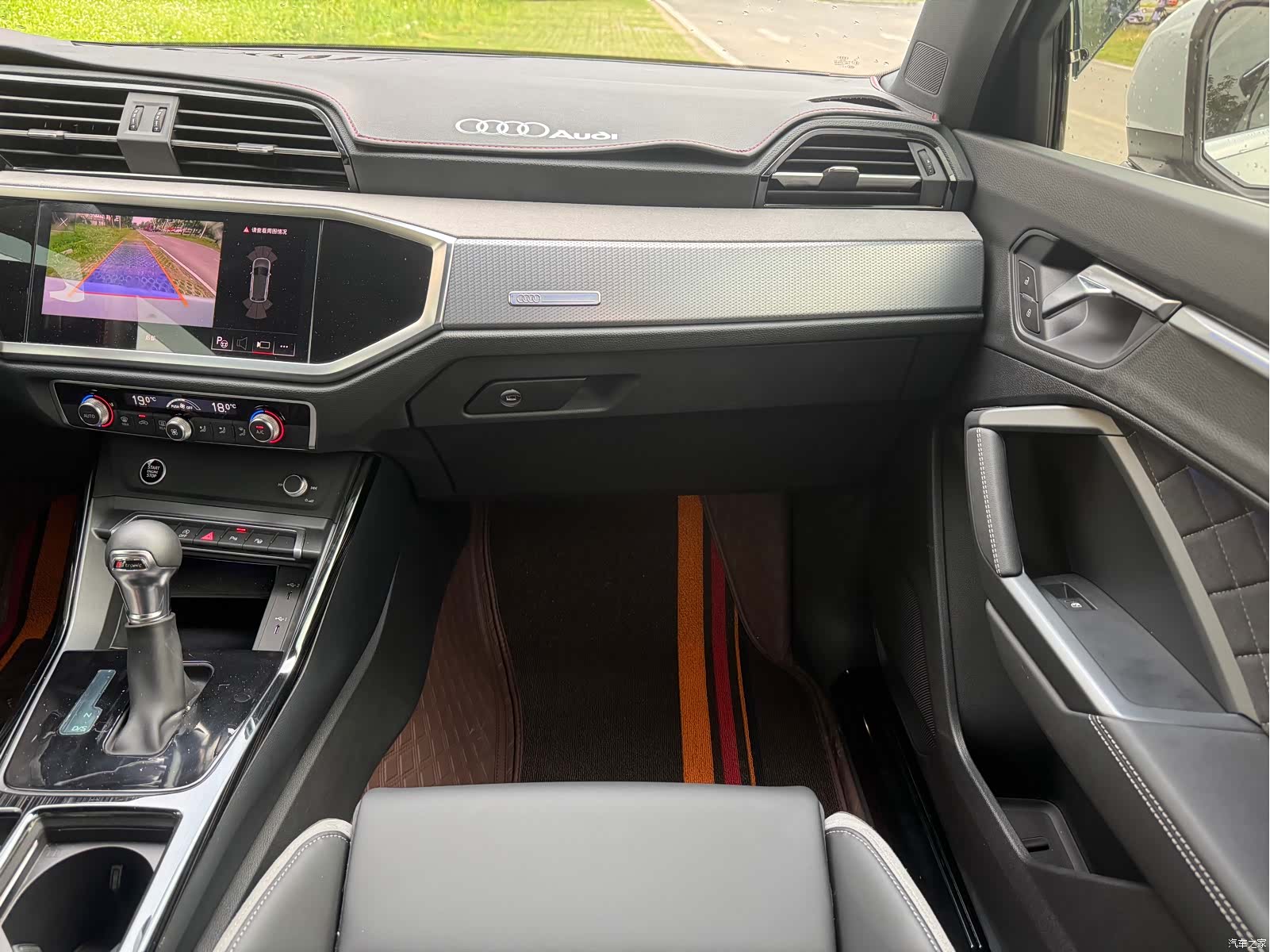 Audi Q3, 2025 17