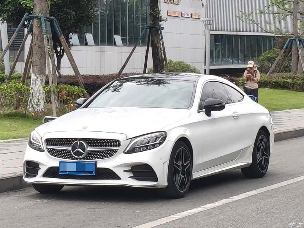 Mercedes-Benz C-Class, 2018 1