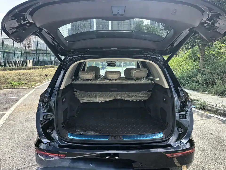 AITO Ask the world M7