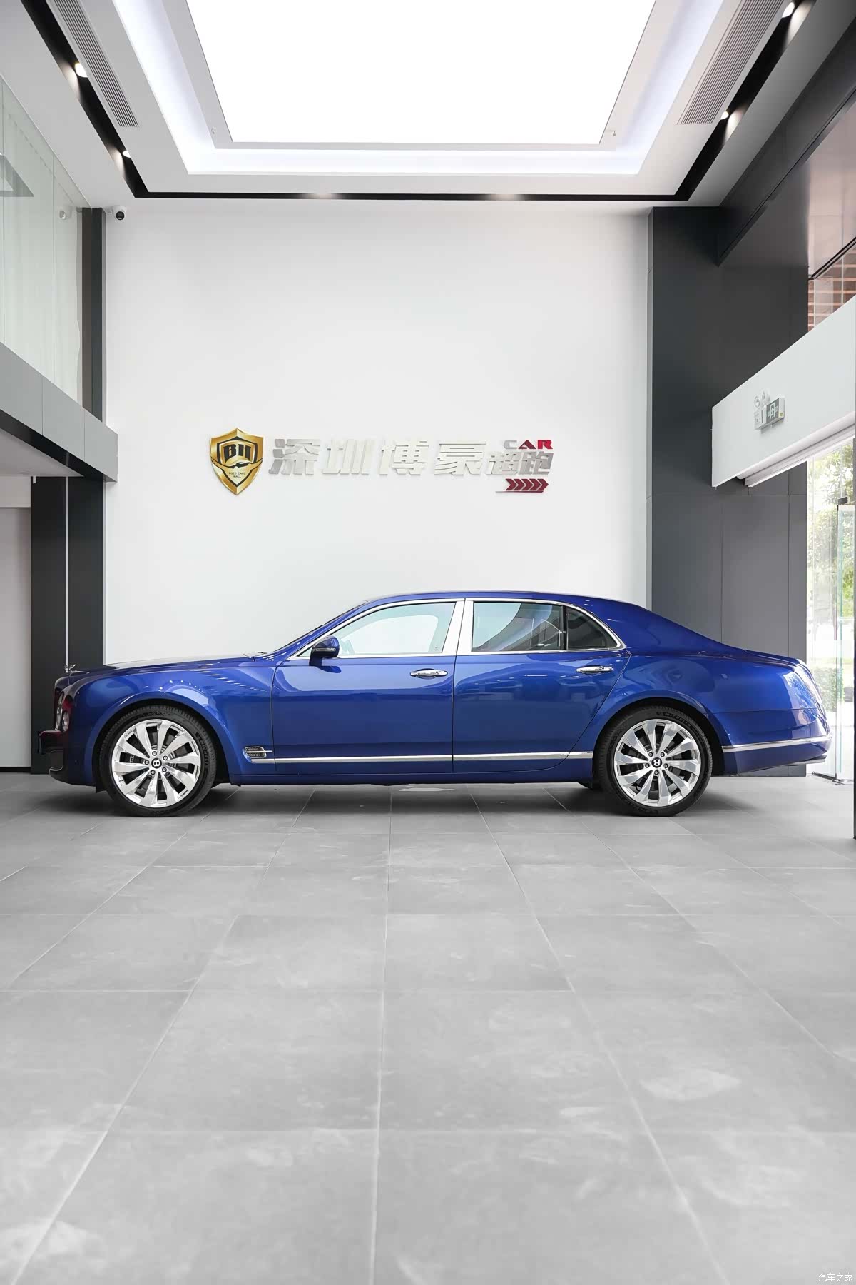 Bentley Mulsanne, 2013 9