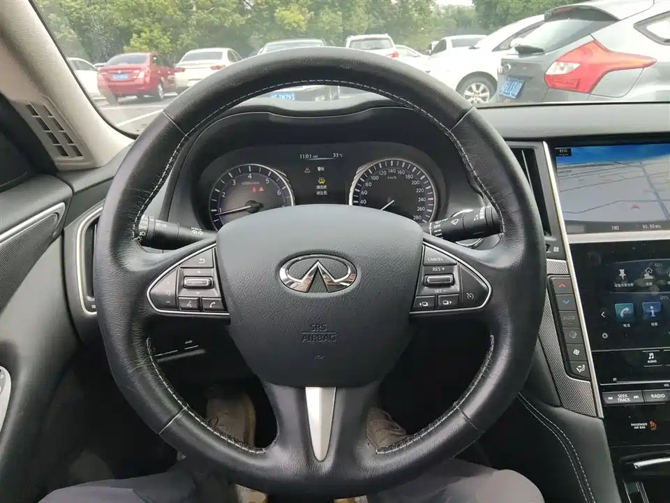 Infiniti Q50L