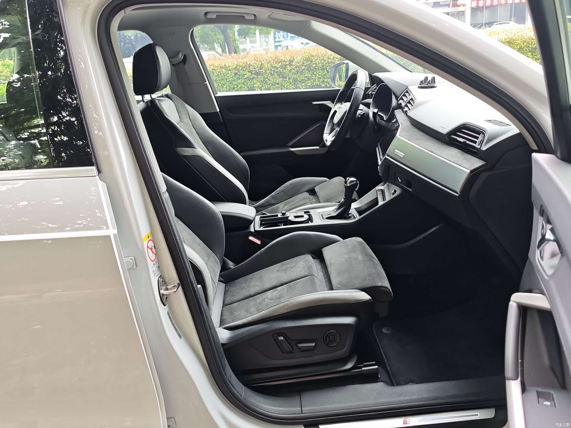 Audi Q3, 2021 18