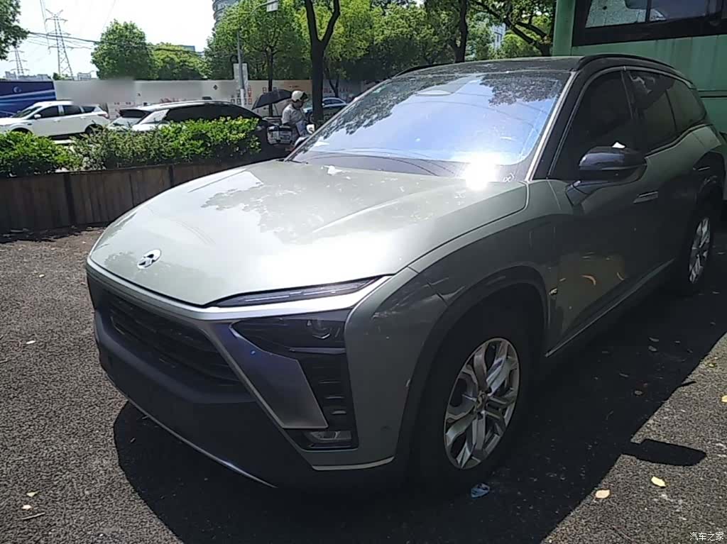 NIO ES8, 2022 1