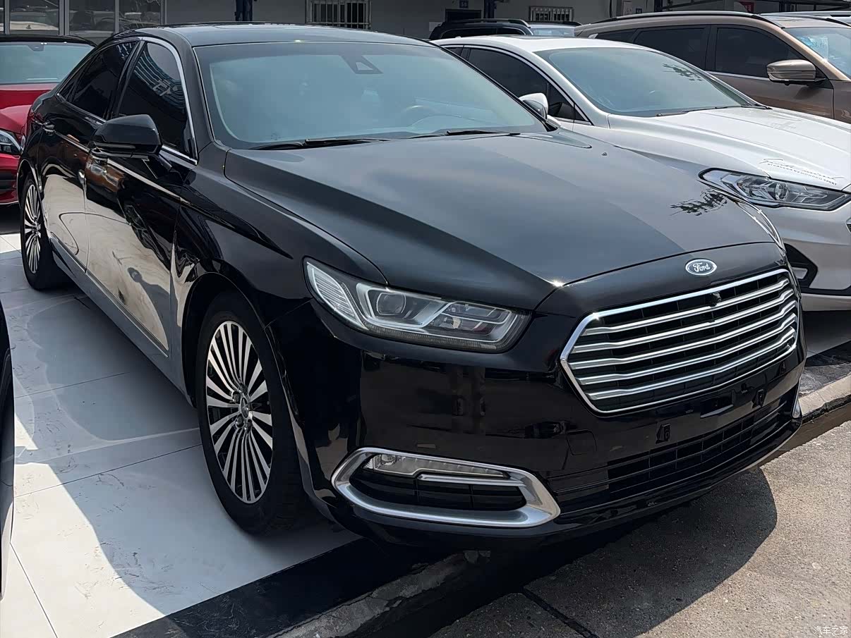 Ford Taurus