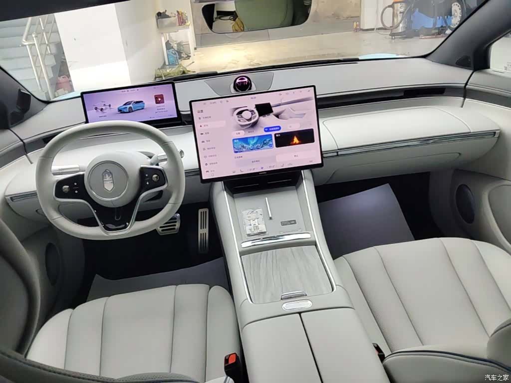 Luxeed S7, 2025 10