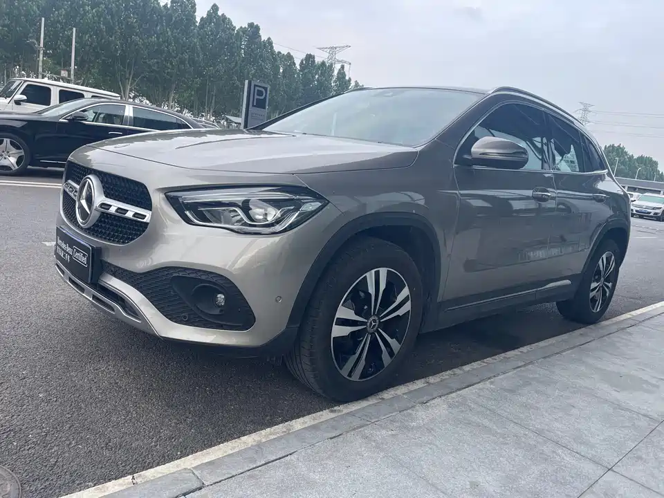 Mercedes-Benz GLA