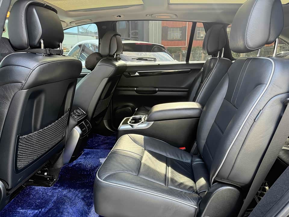 Mercedes-Benz R-class