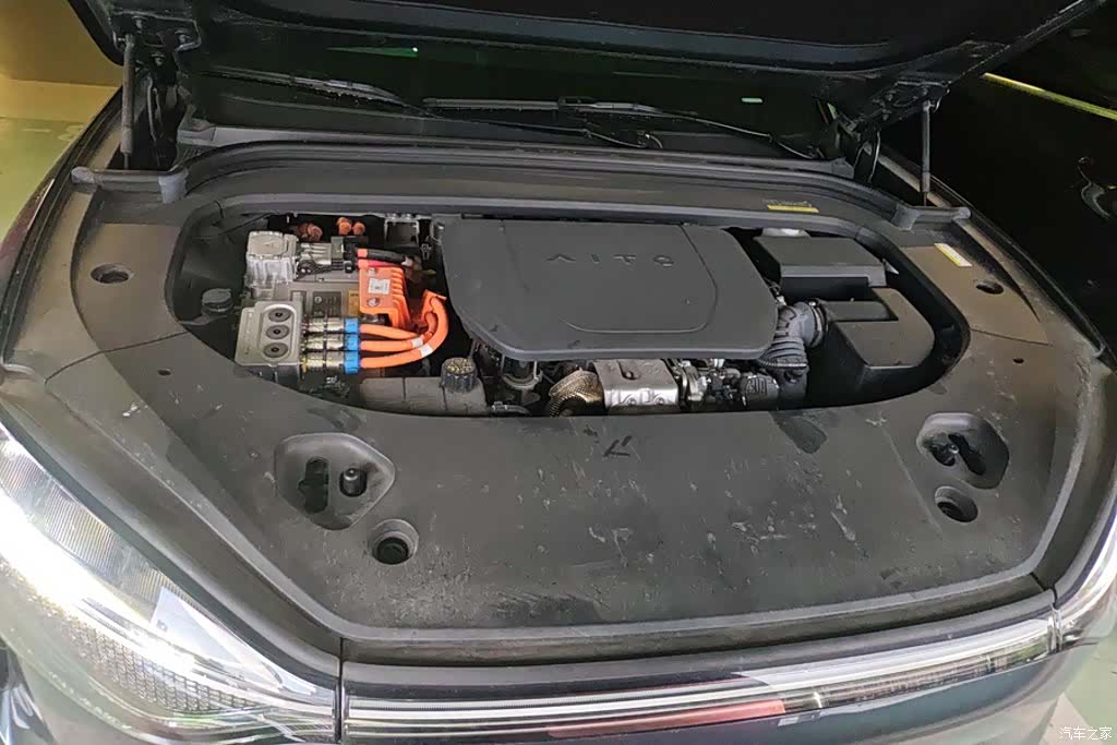 AITO M9, 2024 10