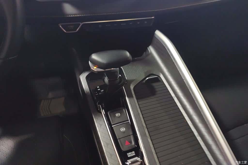 Geely Preface, 2023 16