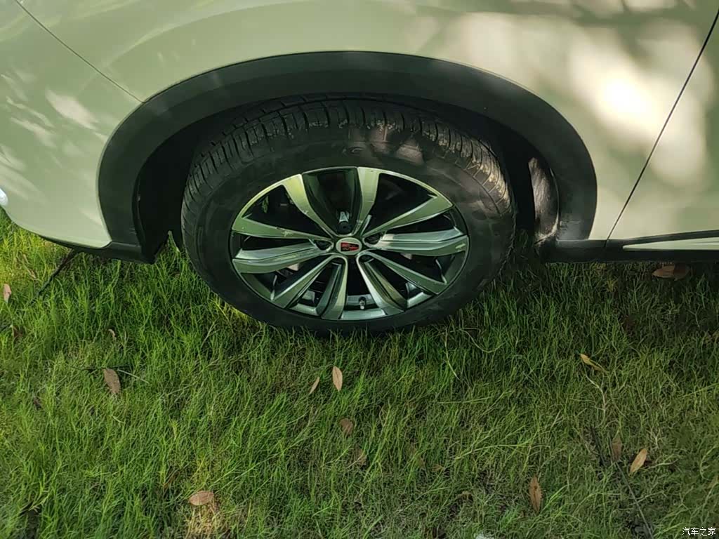 Roewe RX5, 2021 23