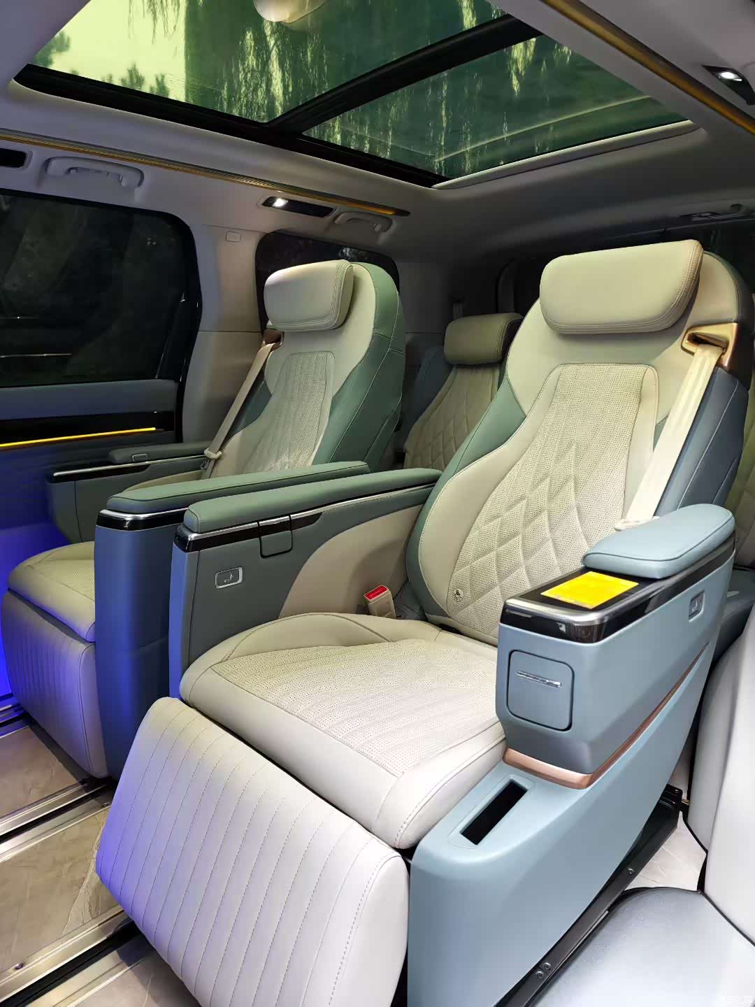 Maxus G90, 2022 13