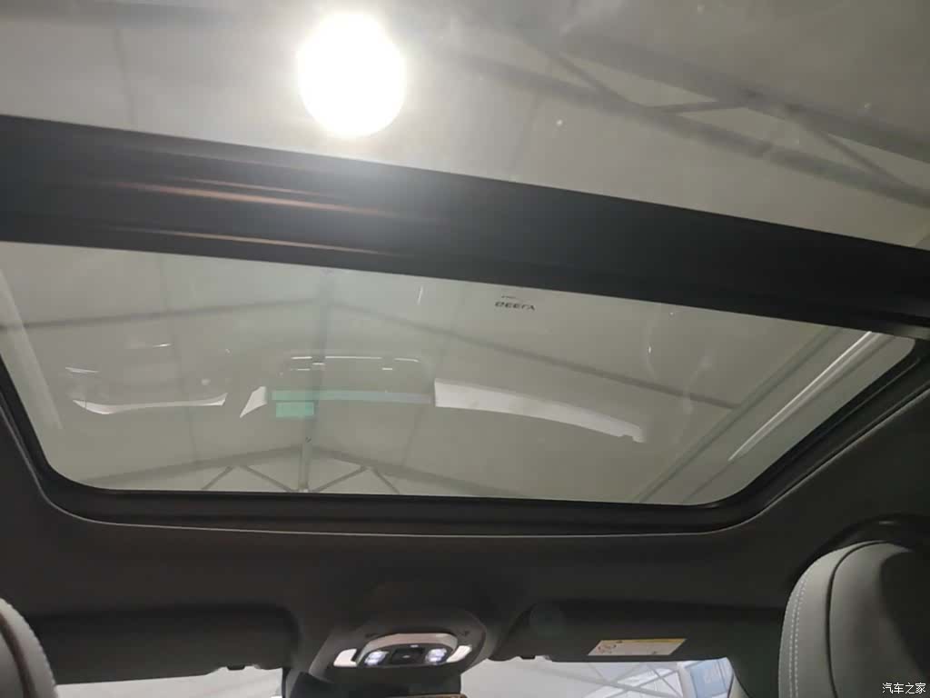 Geely Preface, 2025 14