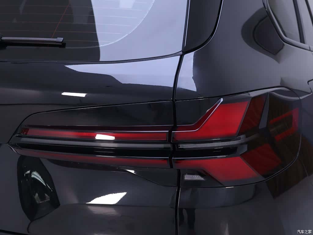 BMW X5, 2024 9