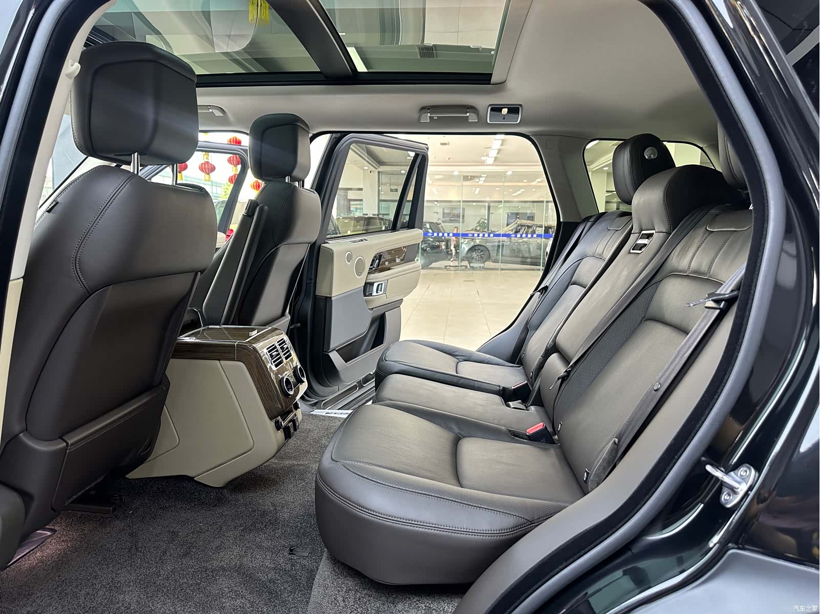 Land Rover Range Rover, 2018 11