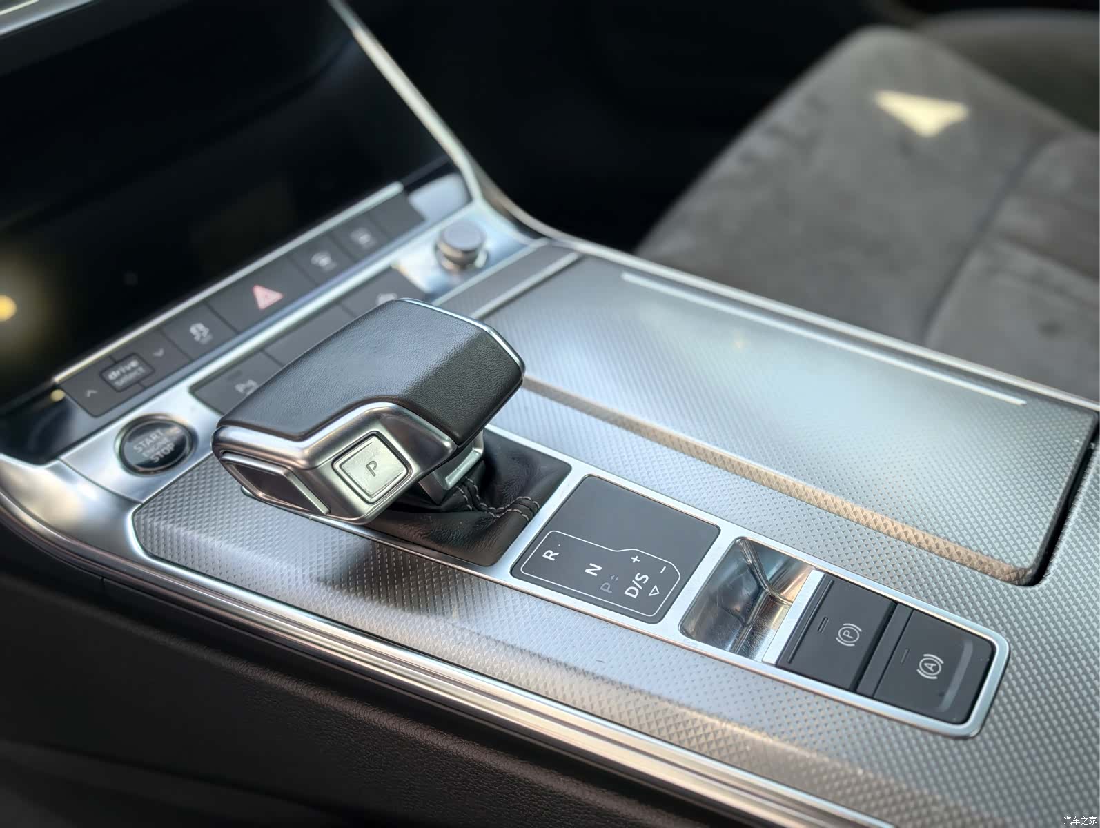 Audi A6L, 2021 8