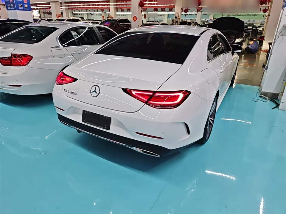 Mercedes-Benz CLS