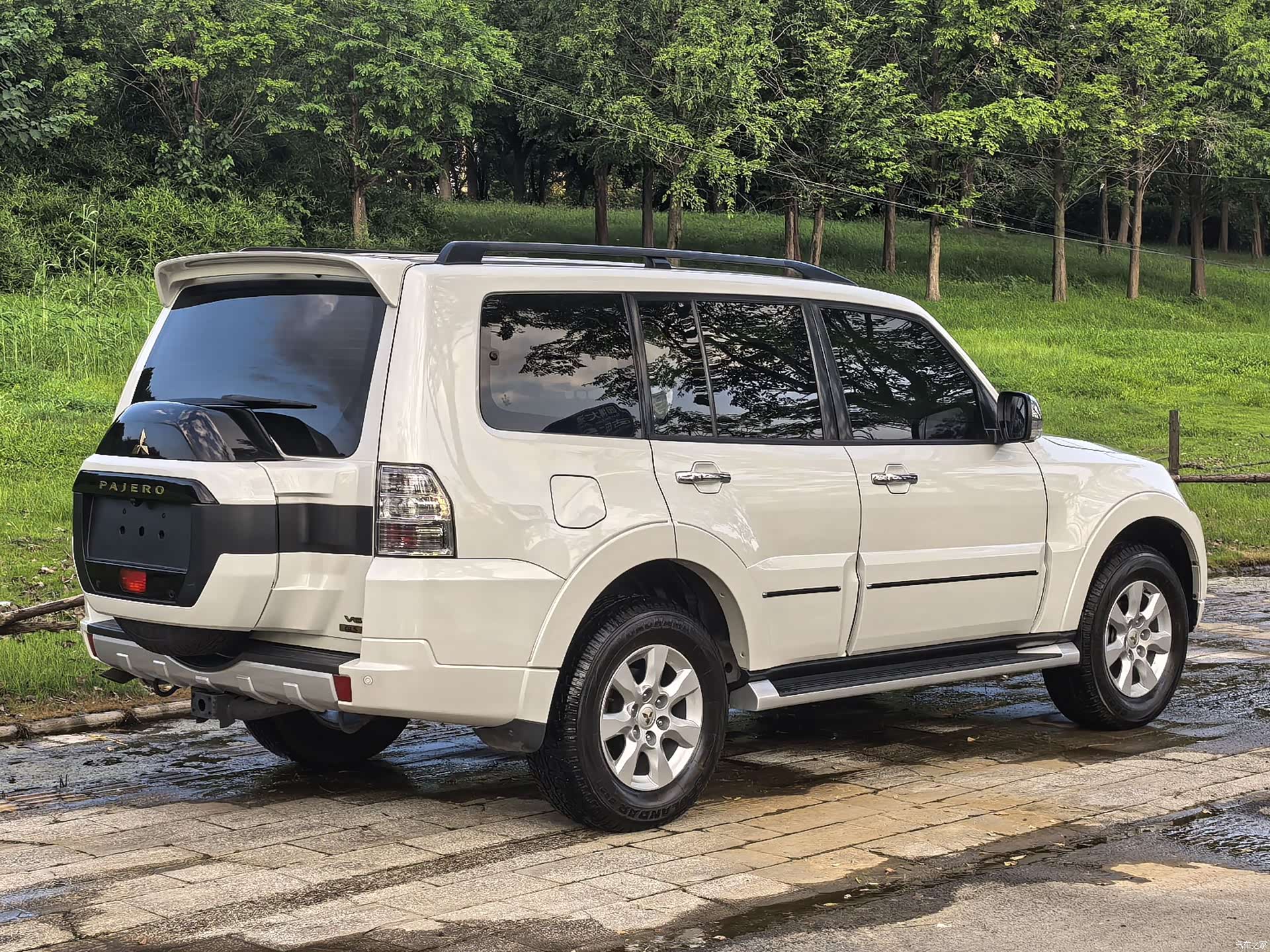 Mitsubishi Pajero, 2025 6