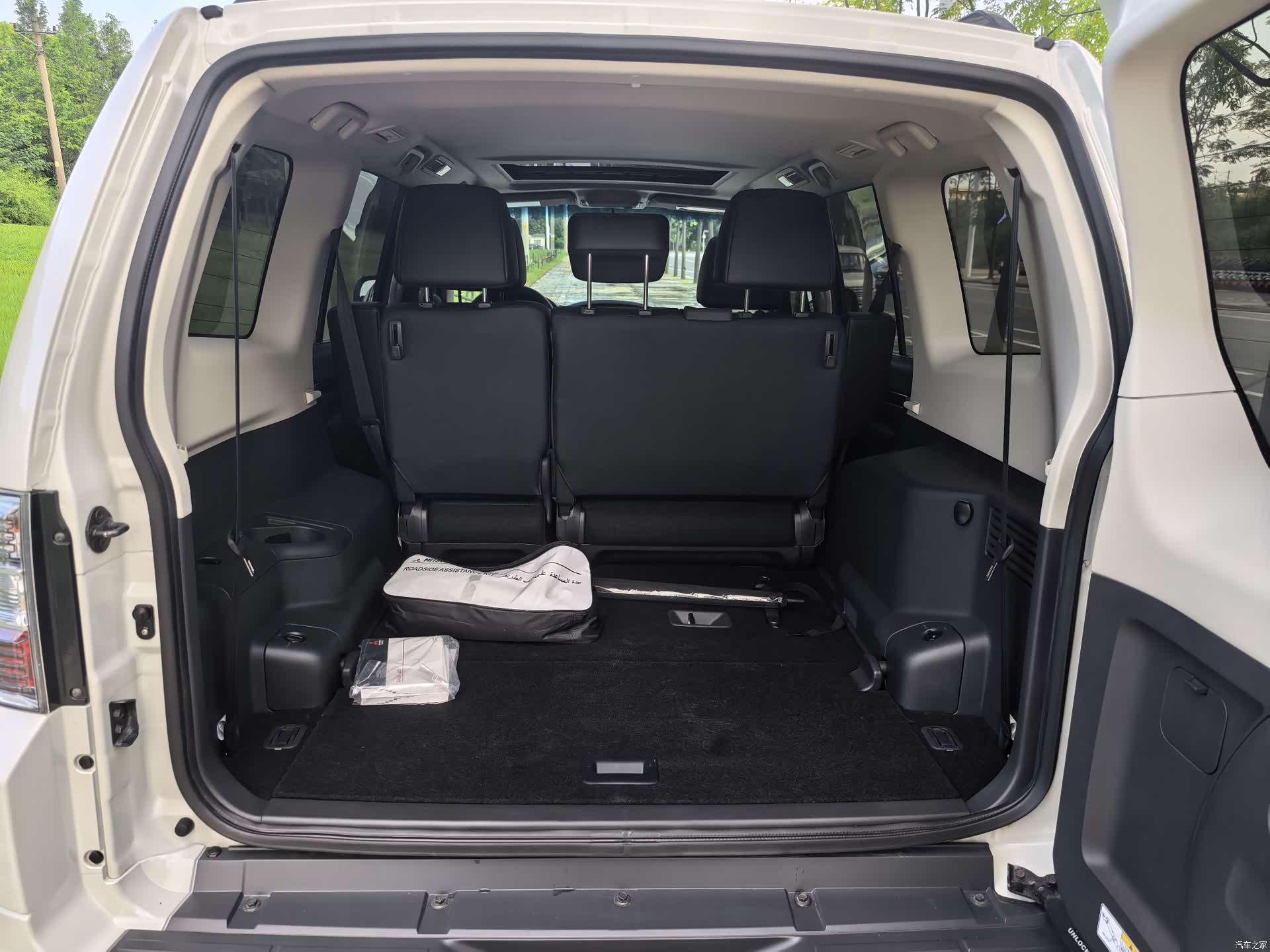 Mitsubishi Pajero, 2025 14