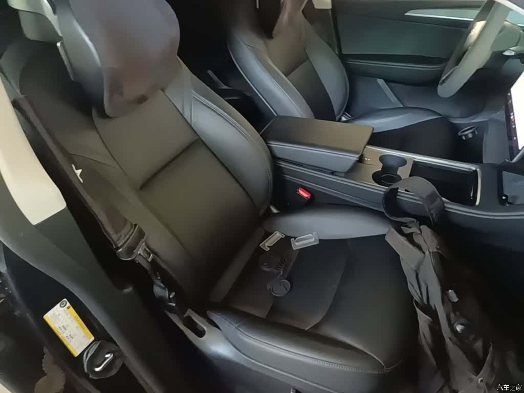 Tesla Model Y, 2024 25